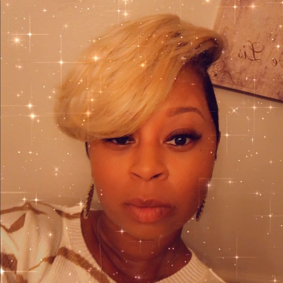 Meet your Posher, Melanie - Picture 1 of 1